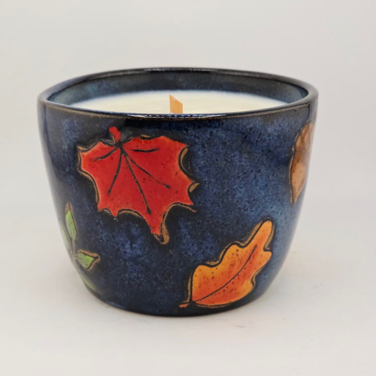 #26 Handmade stoneware candle - cinnamon spice